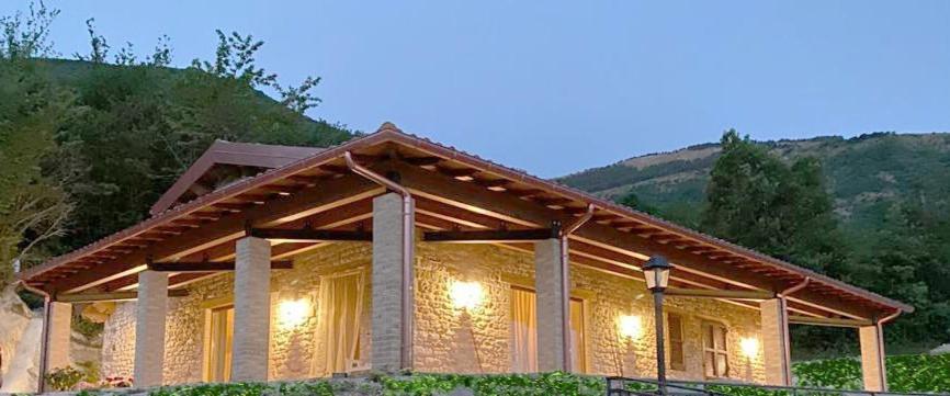 Meriggio Agriturismo 菲亚斯特拉 外观 照片